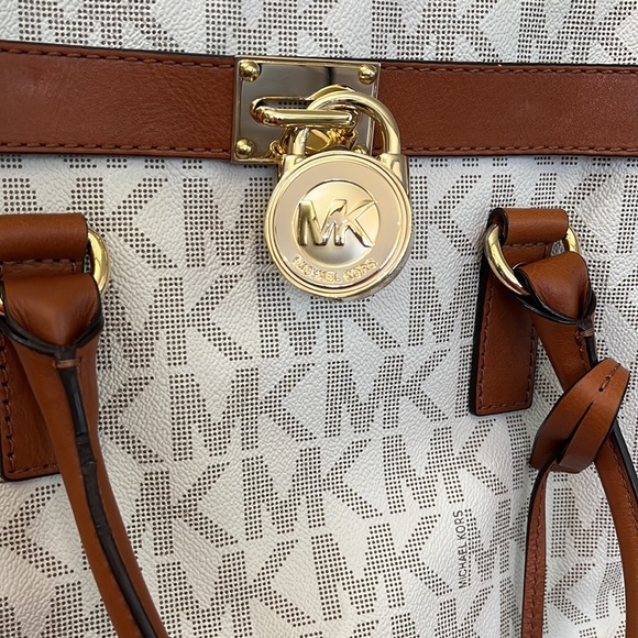 Michael Kors Logo Tote Bag - Leather Bag - Designer - Excellent Condition - Picture 2 of 6